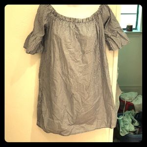 🎀NWOT Blue Pinstripes Off The Shoulder Top SzL🎀